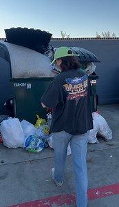 Dumpster diving ✨mini vlog✨from the weekend! Happy diving, y’all! #dumpsterdiver #dumpsterdiving #minivlogreels | Breafkast