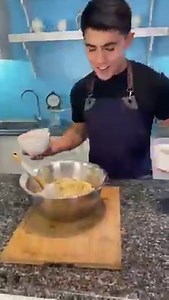 389K views · 9.4K reactions | 1 min Recipe Video Tutorial for Giant Chocolate Chip Cookies ❤️ Ingredients is in the video also  For more recipe & cake decorating video tutorial please check my tiktok: chefclydensanpedro | Chef Clyden San Pedro | Facebook