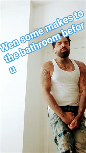 smooth criminal 😎#bathroom skit#funny#comedy