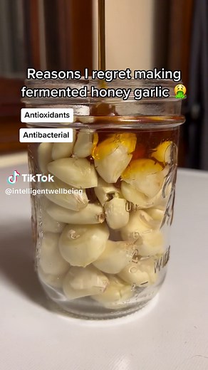 Fermented Honey Garlic: Health Benefits & How-To