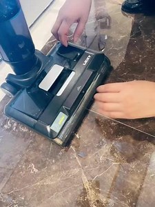 莱克洗地机提示清理滚刷怎么解决