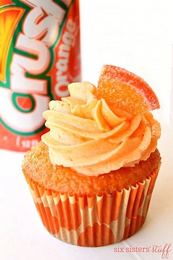 Orange Crush Cupcakes Recipe - Six Sisters' Stuff