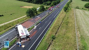 [EN IMAGES] ACCIDENT DE POIDS LOURD sur l'A4 L'accident s'est produit ce matin vers 8h15 sur l'autoroute au PK 102 (à hauteur de Ronchères). Plus d'infos à venir... Préfet de l'Aisne Courrier picard Conseil départemental de l'Aisne France 3 Picardie AFP News Agency Journal L'union-l'ardennais Aisne-Info L'Aisne Nouvelle Gendarmes de l'Aisne BOUGE TV Echo Fm Les Échos d'Hirson Sanef 107.7 Francebleu | Sapeurs-pompiers de l'Aisne - SDIS 02