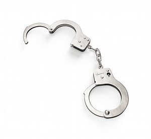 Rahway Man Pretends To Be Police Officer With Gun, Handcuffs At Brunswick Square Mall: Police