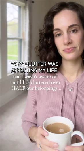 The benefits of decluttering ⤵️ There are so many other ways clutter was affecting myself and our family, but these are some of my favorites simply because I had no idea that clutter was affecting me in these ways. Until you declutter and pare down the unnecessary items in your life that are stealing your precious time and energy, you truly won’t realize the impact clutter has on all aspects for your life. Once you start decluttering the benefits just keep trickling in and building up. Ready to 