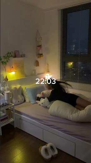 Aesthetic Late Night Study Vlog in Bed 🧸💻 | College Student