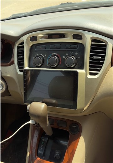 Auto accessoire,bon prix contactez le numéro WhatsApp 22897711465 Nous vendons des accessoires de voiture tels que l'écran Android avec caméra de recul, l'alarme de sécurité, les trackers GPRS, la bâche, la housse de chaise, le tapis, le verrou de déverrouillage de porte, la fumée de fenêtre, l'ampoule LED...