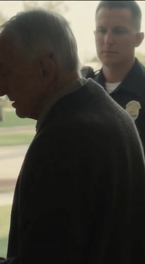 A dying elderly man is fined for his overgrown lawn—until a heartbreaking truth about his illness moves a police officer to tears and changes everything. A quiet neighborhood complaint about an overgrown yard becomes something far heavier when an officer enters the home of a fragile old man and discovers the heartbreaking truth hidden beneath unpaid bills. The late afternoon sun cast long shadows across Maplewood Lane, warming the neat houses lined in perfect rows—except for one. A small, aging 