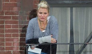 Annie - Final Trailer - In Theaters 12-19