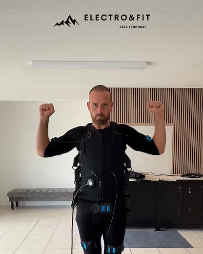 1.2K views | ⚡ Nouveau à Gland ! Découvrez l’entraînement EMS, une technologie innovante qui active plus de 300 muscles en 25 minutes, soit l’équivalent de 4 heures de sport sans douleur ni contrainte  Un coaching individuel, des résultats visibles et une vraie sensation de bien-être ✨  Offre découverte gratuite réservée aux 100 premiers inscrits ! | Electro&Fit | Facebook