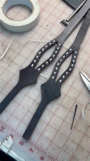 The slow work you don’t always see. Hand-buckstitched details, done one stitch at a time. #buckstitch #horsetack #handmadetack | Buckskin Brand