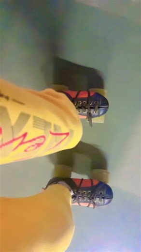 Power slide on hyper skates ￼