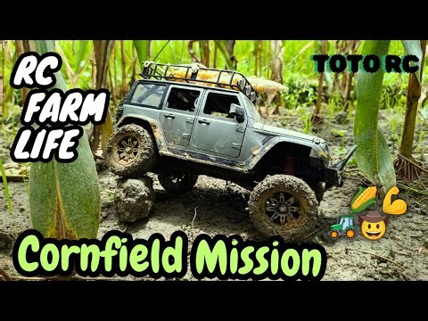RC Farm Life: Jeep Hauling Corn Through the Fields!