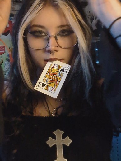 Mastering the Queen of Spades Card Trick