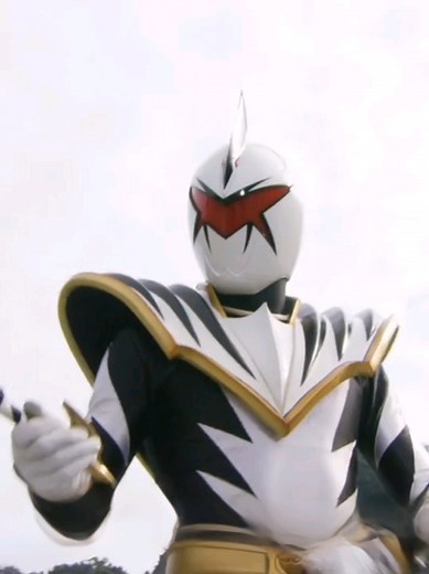 O Ranger Branco e o poderoso Copyoter em Dinothunder