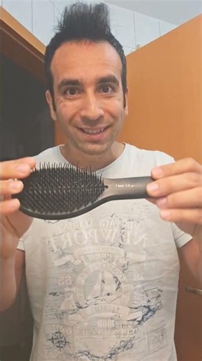 Magic Comb Trick Revealed! 🔮✨ (Easy Illusion Anyone Can Do)