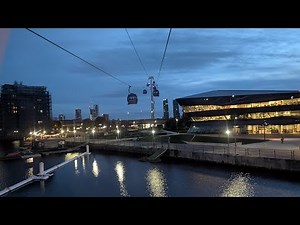 A night trip on the London Cable Car over the Thames