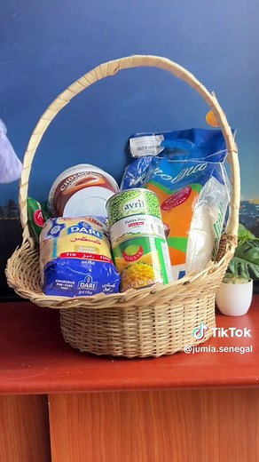 🌙 La Korité approche ! Préparez la fête avec les meilleurs produits alimentaires grâce à notre catégorie Supermarché sur Jumia 🛒 🍚 Du riz , farine ,huile 🥣 Couscous et vermicelles 🍅 Conserve , et bien plus encore… Tout ce dont vous avez besoin pour préparer un magnifique repas le jour de la Korité est disponible sur Jumia ! ⚡ Profitez-en dès maintenant et faites vos courses en toute simplicité. 🛒 Pour commander : ➡️ Rendez-vous sur le site Jumia ➡️ Sur l’application Jumia 📞 Ou appelez 33