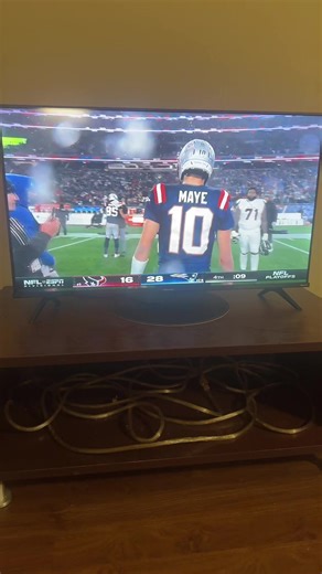 The Parriots defeat the Texans and will play in the Conference Championship game. #nflfootball #nflplayoffs #patriots #texans #fyp