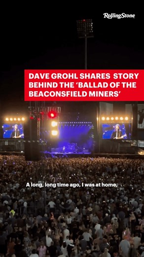Last night at the @foofighters' one-off Australian show in Tasmania, Dave Grohl told the story behind the song 'Ballad of the Beaconsfield Miners' and brought out Brant Webb, the famous miner, on stage for an emotional moment. He's not only the Foo Fighters frontman and rockstar, but also a great storyteller. #FooFighters #DaveGrohl #FooFightersAustralia | Rolling Stone AU/NZ