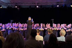 Rock choir members return home after triumphant performance at Edinburgh Fringe