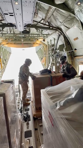 🌊✈️ The 53d Weather Reconnaissance Squadron is on the move!� This week, our Airmen deployed specialized ocean-drifting buoys off the coast of Alaska—critical tools that will gather real-time ocean and atmospheric data as they drift south ahead of upcoming Atmospheric River (AR) missions. These buoys capture key information like surface winds, air pressure, water temperature, wave height, currents, and salinity. All that data feeds directly into environmental models that help improve forecasts f