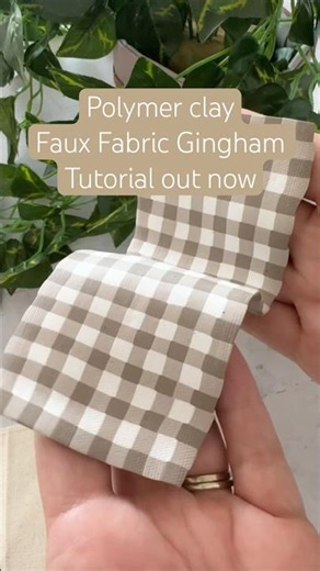 Want to learn how to make Polymer Clay Gingham Faux Fabric? Full tutorial now on our channel 💖😊