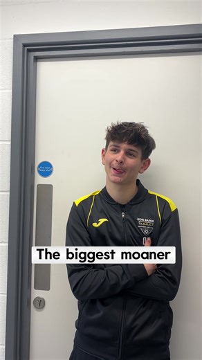 Owen's Knowledge of His Teammates in Football