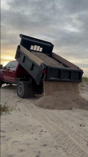 Custom 1/10th scale RC CEN F450 working dump truck #superduty #tinytrucks #offroad #scalerctruck