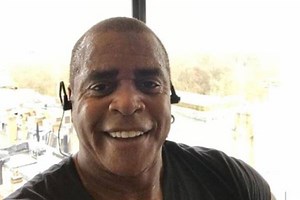 Ahmad Rashad Biography - Net Worth, Wife, Children | BiographySet