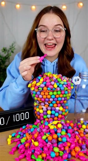 Blowing 1,000 Bubblegum Bubbles 🫧 #shorts #ai