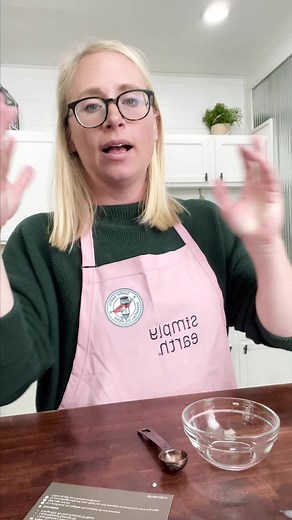 It's time to put an end to that dry, itchy, flaky scalp. 🙌 This simple DIY scalp scrub recipe uses natural ingredients that gently scrub away dandruff to give you a squeaky-clean scalp and stimulate hair growth! 👏👏👏 👉 https://bit.ly/44zPmW6 #simplyearth #subscriptionbox #subscribe #diy #essentialoils #toxinfree #natural #endit #productswithapurpose #eorecipebox #easyrecipes #diybox #diysubscription #naturalhome #ethicallysourced #ethicalproducts #recipe #diyrecipes #diyessentialoils #useess