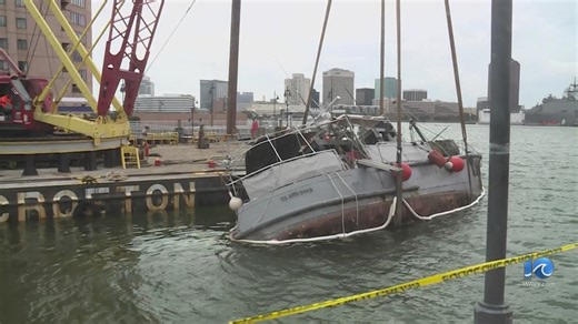 Boat removed from water after Portsmouth fire