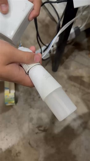 LED STICK BULB 15W (3 MODE COLOUR) The Cielo 15W 3-color LED bulb (also known as a 3-color changing bulb) is a non-dimmable, energy-saving lamp that typically uses an E27 or PLC base. It allows you to switch between Daylight, Cool White, and Warm White color temperatures. Key Specifications👇 Specification Detail Source Power Consumption 15 Watts Color Temperatures Daylight (6500K), Cool White (4000K), Warm White (3000K) Luminous Flux (Lumens) Approximately 1350 lm Input Voltage AC 170-240V or 2