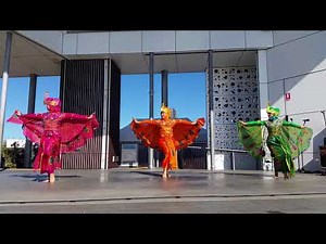 Tari Merak Sunda - Indonesian Peacock Dance by Vila, Vasha, and Novi #17