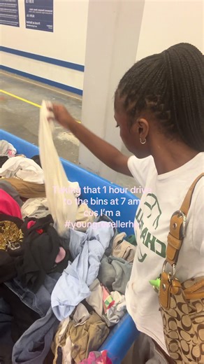A Day in the Life of a Young Reseller: Thrifting Adventures