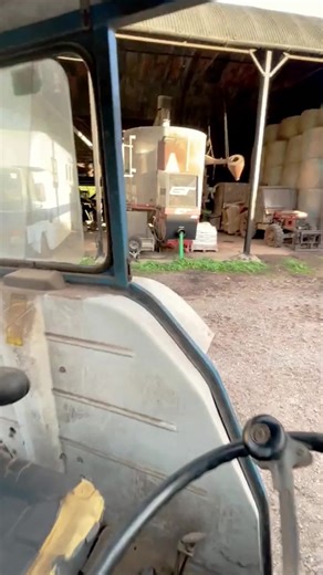 4.1K views · 103 reactions | Ford 4600 4WD tractor I found on a local farm. #ford #tractor #4wd #fourwheeldrive #fblifestyle | Vreeland | Facebook