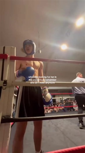 #motivation #boxingtraining #boxingmatch #boxer #relateable | when you look for your girl in the crowd but realise she isn’t yours anymore | boxing motivation | boxing match | boxing help | boxing advice | breakup advice | boxing fight | boxing style