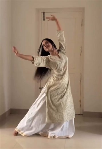 Mom's Kurti Semi-Classical Dance Cover