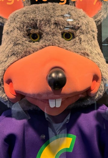 Ill get over it some day but for now i still mourne it even months later. I know im dramatic. #chuckecheese #animatronics #chucksarcade