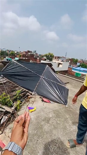 Japanese 🇯🇵 kite 🪁 flying in the sky 🌌 😍🤩!!#shorts #kiteflying #viralshorts #kite