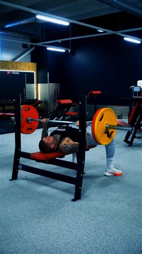 🎥 Foto-/videoteenused, reklaam, sisu brändidele on Instagram: "Тело — это проект. Дисциплина — инструмент. Сняли рекламное видео для фитнес-тренера Алексея Сперанского 💪 Сила, контроль, движение и характер — всё без фейка и постановки. Если ты готов работать на результат, а не на оправдания — тебе сюда. 🎥 by Dulin Production #fitness #coach #motivation #training #reels contentcreator branding sportvideo"