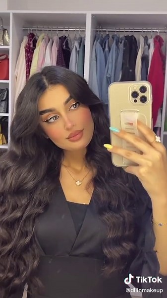 Easy Hair Tutorial for Loose Curls at Home