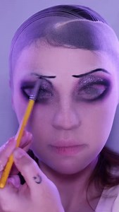 Fabric Doll Face Makeup Look That’s Creepy Yet Captivating