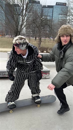 Why Friends Make Snowboarding More Fun