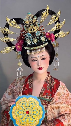 Discover the Timeless Elegance of Hanfu: A Journey into Ancient Chinese Fashion and Makeup