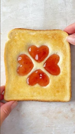 This Simple Spoon Hack Makes the Sweetest Toast ❤️