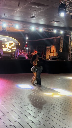 Me sobran motivos para amarte ♥️ @jrrene🤠 #fyp #parati #foryoupage #baile #cumbia