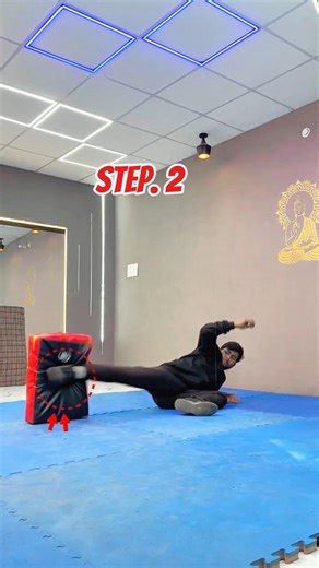 "How to REVERSE SWEEP like a Pro 🌪️" ⚡.... #sweepkick #tutorials #youtubeshorts #viralshorts #short