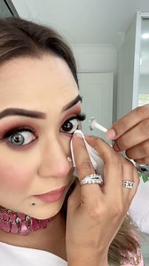 164K views · 1K reactions | How to wear contact lenses  || contact lens wearing kit is available now || #contactlenses #lensseller #lenstutorila #fashion #makeupartist #styleinspiration #fashionblogger #brandpromoter #fashioninspo #lenswear | Annie Afroz Bridal Makeover | Facebook